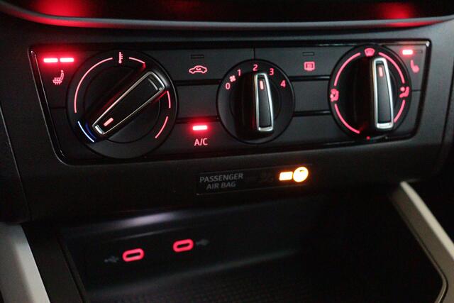Seat Arona 1.0 TSI Xperience 96PK | NAVI | AIRCO | CAMERA + PDC | STOELVERW | CRUISE | Is ingekocht