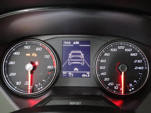 Seat Arona 1.0 TSI Style Business Intense 95 pk | Navigatie | Parkeersensoren (Park assist) | Achteruitrijcamera | Adaptieve cruise control | Keyless |