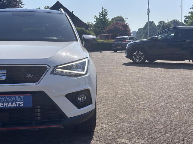 Seat Arona 1.5 TSI EVO FR l Trekhaak, LED, Navigatie, Apple CarPlay/Android Auto, Multifunctioneel stuurwiel, Parkeersensoren achter, Dealer onderhouden, Zeer nette wagen!