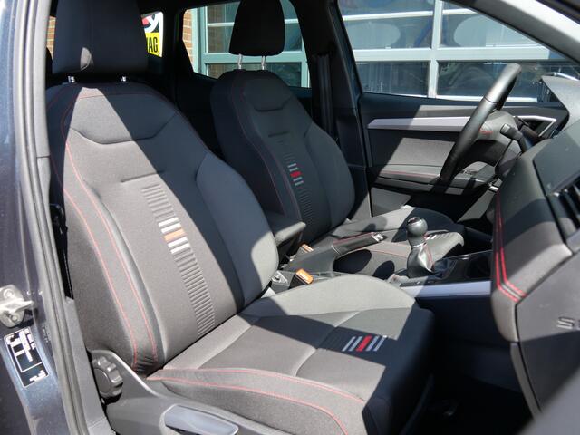 Seat Arona 1.5 TSI EVO FR Business 150 PK | CAMERA | CARPLAY | TREKHAAK | ACC |