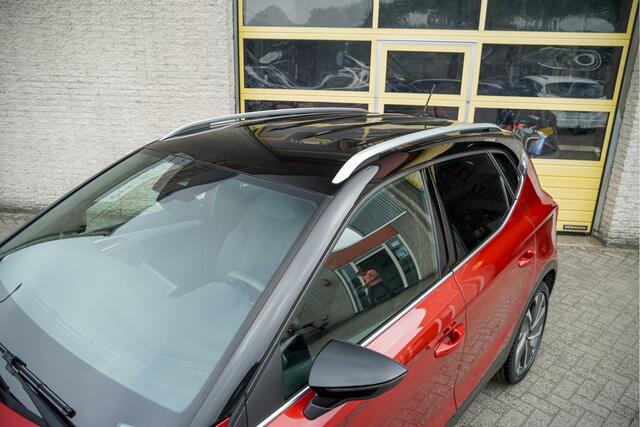 Seat Arona 1.0 TSI FR Business Intense BJ2022 Lmv 18" | Led V+A | Pdc | Keyless entry | Achteruitrijcamera | App-Connect | Navi | Virtual cockpit | Dashboard verlichting | Climate control | Cruise control | Sportstoelen | Verwarmde voorstoelen | Zwarte hemel