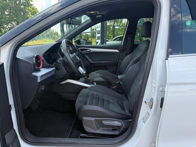 Seat Arona 1.0 TSI FR Business Connect *Trekhaak & ACC*