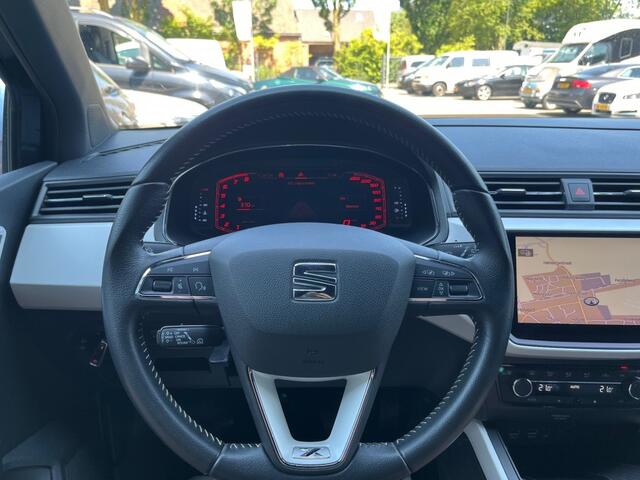 Seat Arona 1.0 TSI Xcellence Business Intense / DIGI COCKPIT / CARPLAY / CAMERA / NAVI / ADAP. CRUISE / AIRCO-ECC