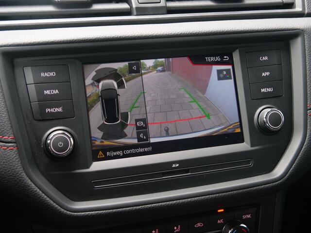 Seat Arona 1.0 TSI FR 116Pk Apple Carplay / Camera / Trekhaak / Stoelverwarming