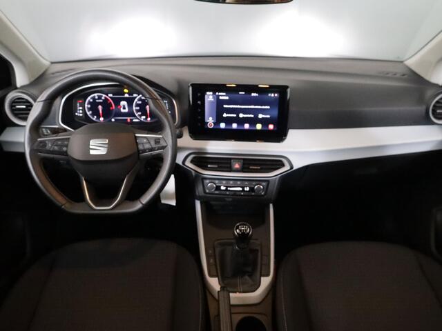 Seat Arona 1.0 TSI Style Business Intense 95 pk | Navigatie | Trekhaak | Parkeersensoren achter | LED koplampen | Autom. airco | Stoelverwarming |