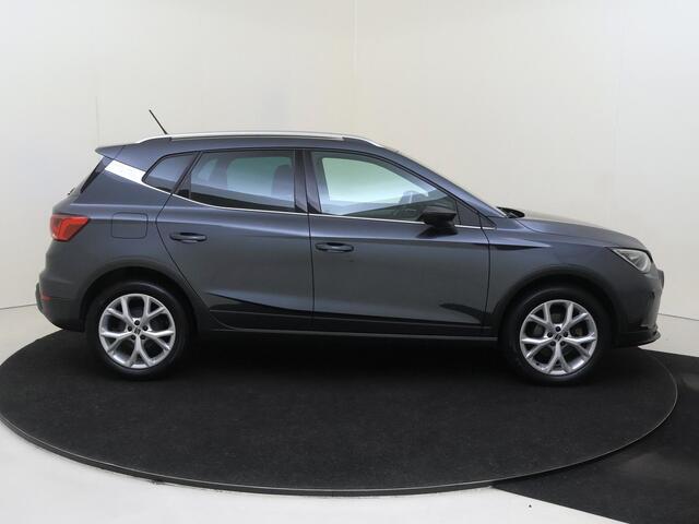 Seat Arona 1.0 TSI FR | Cruise control | Lane assist | 2-zone airco | Sfeerverlichting | Parkeersensoren achter | Carplay | DAB+ radio |
