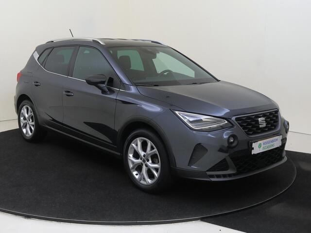 Seat Arona 1.0 TSI FR | Cruise control | Lane assist | 2-zone airco | Sfeerverlichting | Parkeersensoren achter | Carplay | DAB+ radio |
