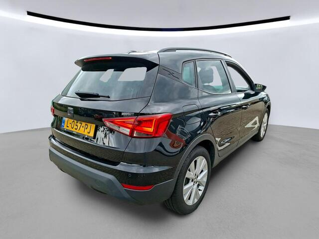 Seat Arona 1.0 TSI Style Business Intense Plus / ADAPTIVE CRUISE/ PARK.SENSOREN V+A/ CAMERA/ STOELVERWARMING/ KEYLESS/ DIGITAL DASH/ NAVI/ CLIMA