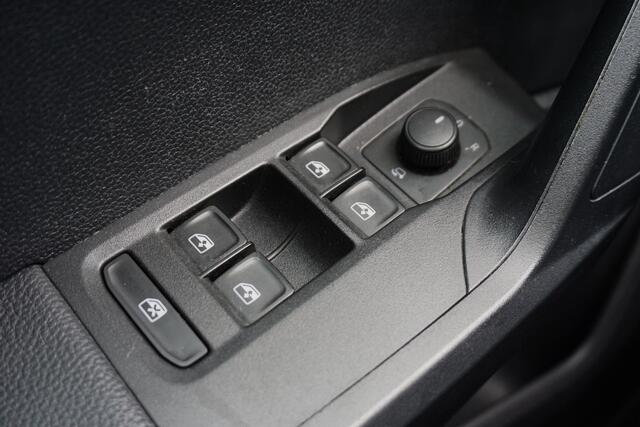 Seat Arona 1.0 TSI Style Business Intense Plus/CarPlay/LMV/ Adaptive Cruise-control.