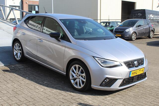 Seat IBIZA 1.0 EcoTSI FR Business Connect Uniek!!/Lage kilometerstand!!/AUTOMAAT/Virtual cockpit/Sfeerverlichting/Climate control/Cruise control/LED koplampen/Apple carplay/Parkeersensoren/Lane assist/Keyless/Bluetooth/DAB/Sport interieur/Elektrische ramen/Elektrisc