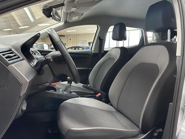 Seat IBIZA 1.0 TSI Style/ Trekhaak/ Clima/ Cruise/ Elek. pakket/ Isofix/ Bluetooht/ Multi. LEDER. Stuur/ LED Dagrijverl./ Metallic lak.