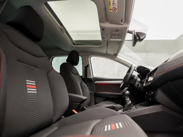 Seat IBIZA 1.0 TSI FR Sport (SCHUIFDAK, APPLE CARPLAY, GROOT NAVI, CLIMATE, CAMERA, SPORTSTOELEN, ADAPTIVE CRUISE, GETINT GLAS, MODE KNOP, PARKEERSENSOREN, NIEUWE APK, NIEUWSTAAT)