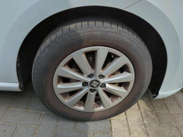 Seat IBIZA 1.0 TSI Style Business Intense / Camera/ Clima/ Navi/ Parkeersensoren/ 15 lmv