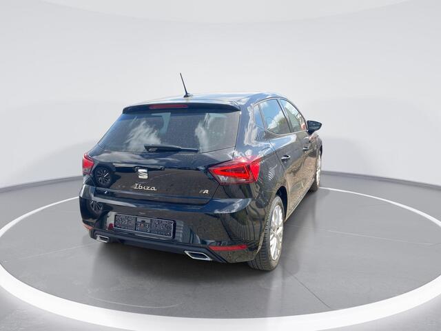 Seat IBIZA 1.0 EcoTSI FR Business Intense · Navigatie · Camera + parkeersensoren · Stoelverwarming ·