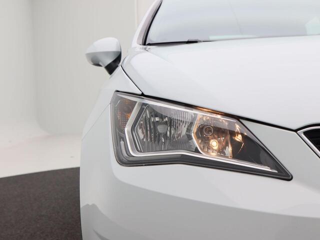 Seat IBIZA 1.0 TSi 95 Pk Style Connect | Airco | Cruise Control | CarPlay | Navigatie | Bluetooth | Parkeersensoren | 15 Inch | 126.546 Km!!