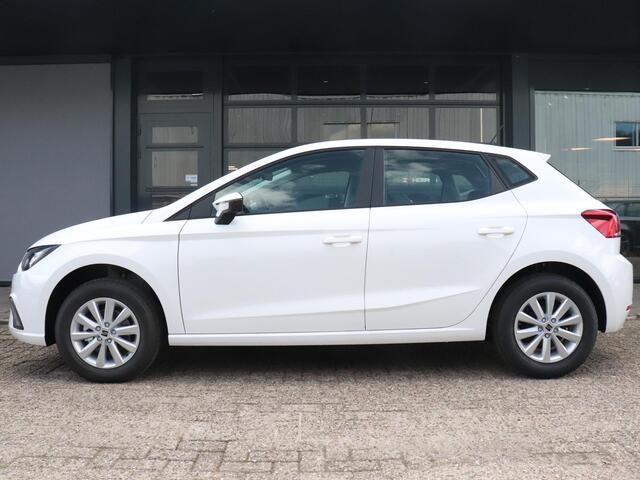 Seat IBIZA Style Plus 1.0 70 kW / 95 pk EcoTSI Hatchback 5 de | Cruise control | 15" lichtmetalen velgen | Apple CarPlay(TM) & Android Auto(TM)