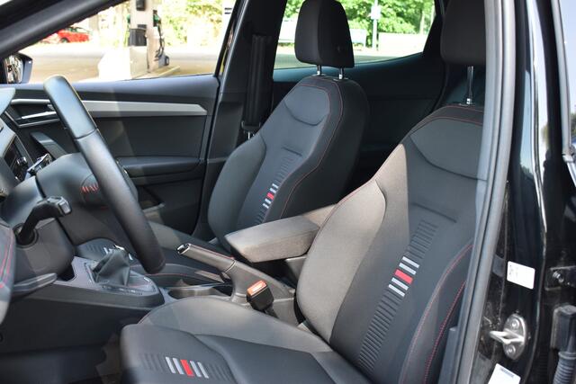 Seat IBIZA 1.0 TSI FR Business Intense 1e Eigenaar | Navigatie | Camera | Carplay | 12 mnd BOVAG garantie Whatsapp 06-53188999