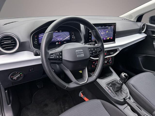 Seat IBIZA Style Business Intense 1.0 TSI 95pk Cruise control, Navigatie, Parkeersensoren, Airco, DAB, Radio, LED koplampen, Stoelverwarming, Bluetooth