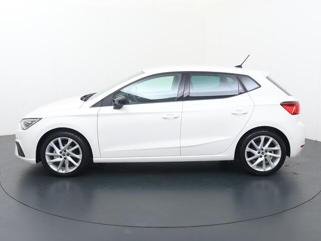 Seat IBIZA 1.0 EcoTSI FR | 95 PK | Multifunctioneel stuurwiel | Parkeersensoren | Cruisecontrol |