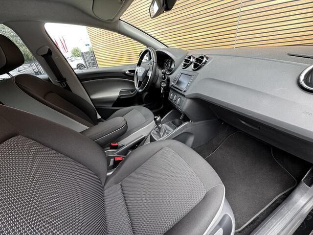Seat IBIZA ST 1.0 EcoTSI Style Connect Navi / PDC / Trekhaak / Cruise / Lm velg