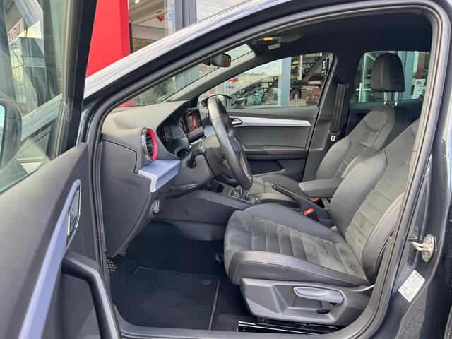 Seat IBIZA 1.0 EcoTSI FR Business Intense / 18 inch / Full led / Dakspoiler / Zijskirts /