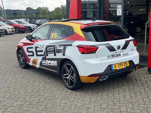 Seat IBIZA 1.0 TSI FR Business Intense Plus / Pano. / Full Led / Camera / Navi. / Stoelverw. / Beats / 18'' LMV /