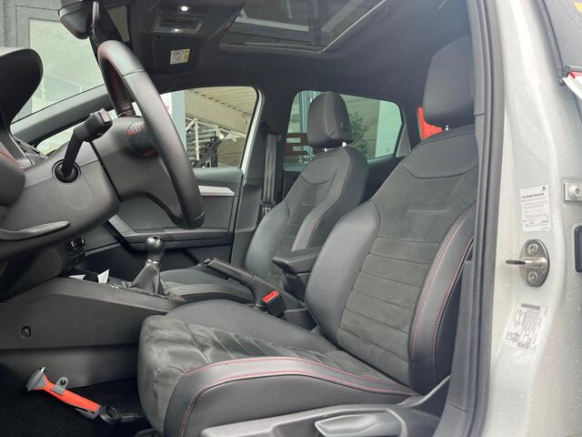 Seat IBIZA 1.0 TSI FR Business Intense Plus / Pano. / Full Led / Camera / Navi. / Stoelverw. / Beats / 18'' LMV /