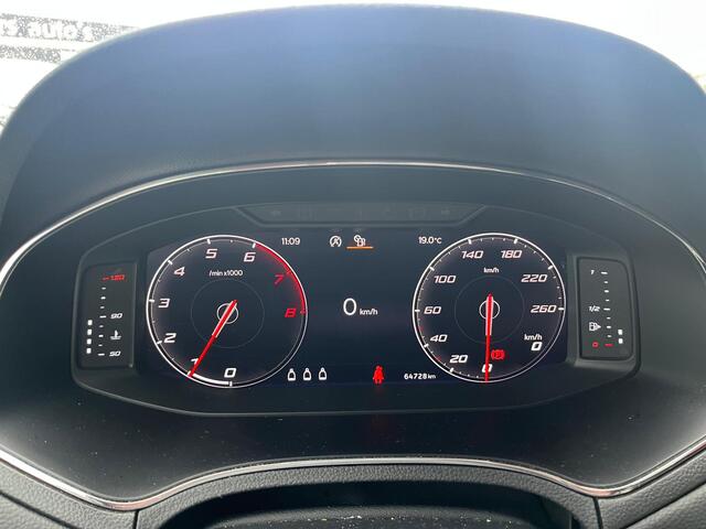 Seat IBIZA 1.0 TSI FR Business Intense Plus / Pano. / Full Led / Camera / Navi. / Stoelverw. / Beats / 18'' LMV /