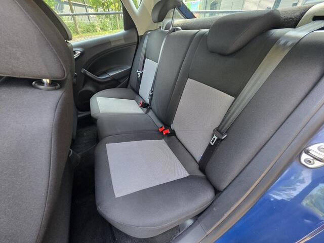 Seat IBIZA 1.0 MPI Reference **5DRS-BLEUTOOTH-AIRCO**
