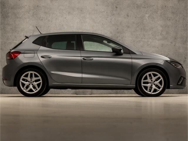 Seat IBIZA 1.0 TSI FR Intense Sport Automaat (APPLE CARPLAY, GROOT NAVI, CAMERA, LED KOPLAMPEN, GETINT GLAS, SPORTSTOELEN, CLIMATE, PARKEERSENSOREN, NIEUWE APK, NIEUWSTAAT)