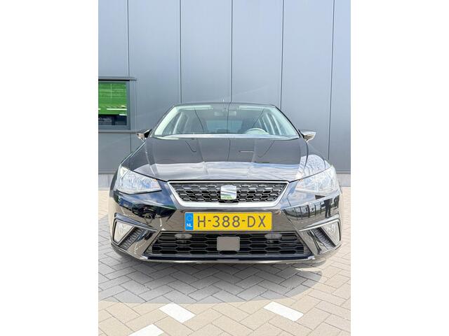Seat IBIZA 1.0 TSI 95 PK Style Business Intense 95 PK | Navigatie | Apple CarPlay | Android Auto | Parkeersensoren | Camera | Lichtmetalen velgen | Cruise control | Privacy glas | Climate control |