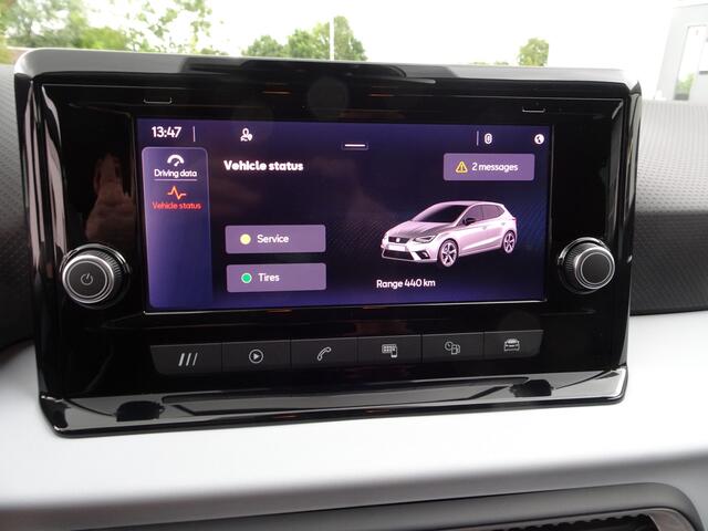 Seat IBIZA 1.0 EcoTSI Style Business Connect Automatische airco, carplay, cruise controle, parkeersensoren voor en achter, licht metalen velgen, enz.