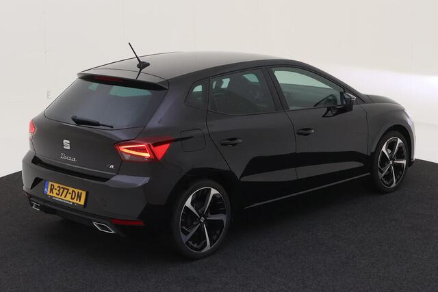 Seat IBIZA 1.0 EcoTSI FR / Digitaal dashboard / LED / App connect / Climate controle / Parkeersensoren / Lichtmetaal 18 inch /