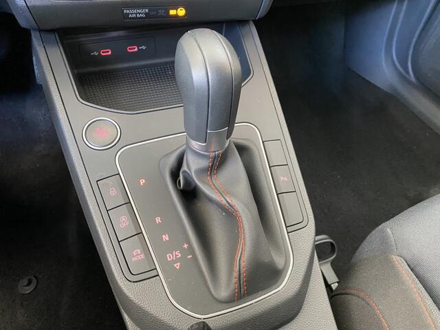 Seat IBIZA 1.0 EcoTSI FR Business Connect,Automaat/Keyless/Uniek!!/Lage kilometerstand!/Stoelverwarming/Virtual cockpit/Sfeerverlichting/Climate control/Cruise control Adaptief/Spraakbediening,LED koplampen/Apple carplay/Parkeersensoren V&A/Lane assist/Bluetooth/DAB