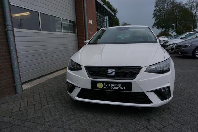Seat IBIZA 1.0 TSI FR 110PK STYLE - CAMERA - PDC V+A - APPLE CARPLAY/ANDROID - ADAPT. CRUISE- STOELVERWARMING - DAB+ - LANE ASSIST - L.M. VELGEN - PRIVACYGLAS - BLUETOOTH DEALER ONDERHOUDEN - PERFECTE STAAT