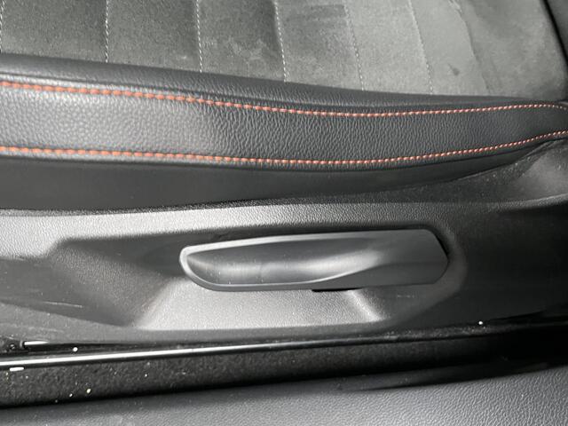 Seat IBIZA 1.0 EcoTSI FR / AUTOMAAT/ PANO/ 18" LMV/ LED/ ALCANTARA/ ADAPT. CRUISE/ DIGITAL DASH/ CLIMA/ STOEL VERWARM./ PARK. SENSOREN + CAMERA/ FULL LINK/ NAVI/ RIJ-MODI/ KEYLESS