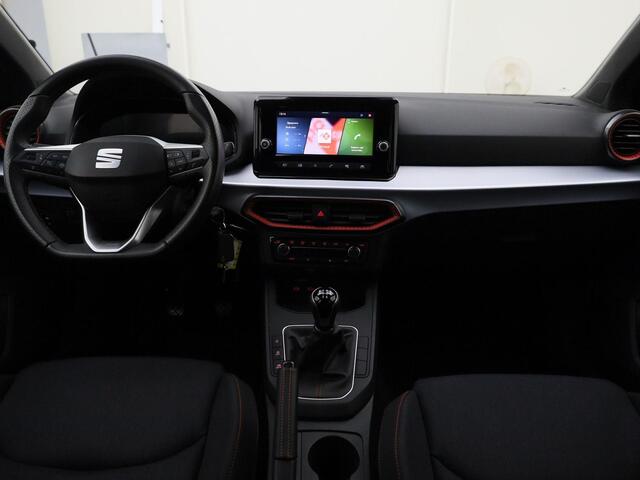 Seat IBIZA 1.0/95PK EcoTSI FR · Apple/Android Car Play · Parkeersensoren · Climatronic · DAB