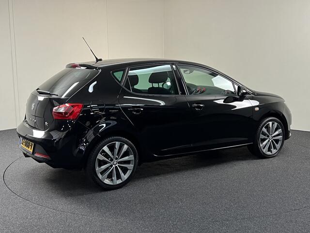 Seat IBIZA 1.4 EcoTSI FR Connect 150 PK Nieuwe distr.riem en waterpomp Af. Trekhaak / Airco / Camera / PDC / Stoelverw.
