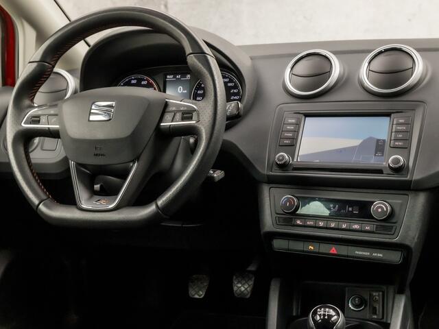 Seat IBIZA 1.0 TSI FR Sport (APPLE CARPLAY, NAVIGATIE, CLIMATE, STOELVERWARMING, SPORTSTOELEN, GETINT GLAS, LM VELGEN, XENON, CRUISE, NIEUWSTAAT)