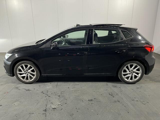 Seat IBIZA 1.0 EcoTSI FR / AUTOMAAT/ PANO/ DIGITAL DASH/ FULL LINK/ LED/ PARK. SENSOREN + CAMERA/ NAVI/ CLIMA/ STOEL VERWARM./ 17" LMV