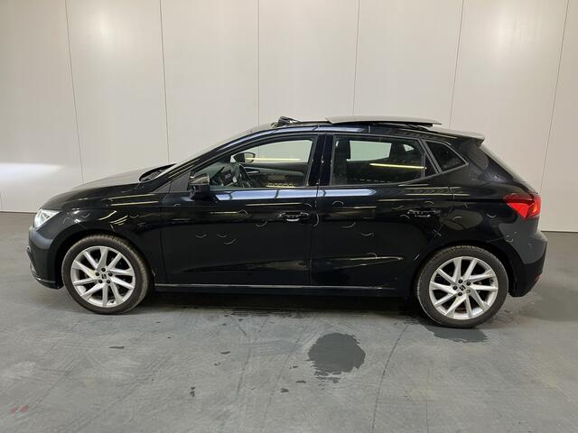 Seat IBIZA 1.0 TSI FR /AUTOMAAT/ PANO/ DIGITAL DASH/ FULL LINK/ LED/ PARK. SENSOREN + CAMERA/ NAVI/ CLIMA/ STOELVERWARM./ 17'' LMV