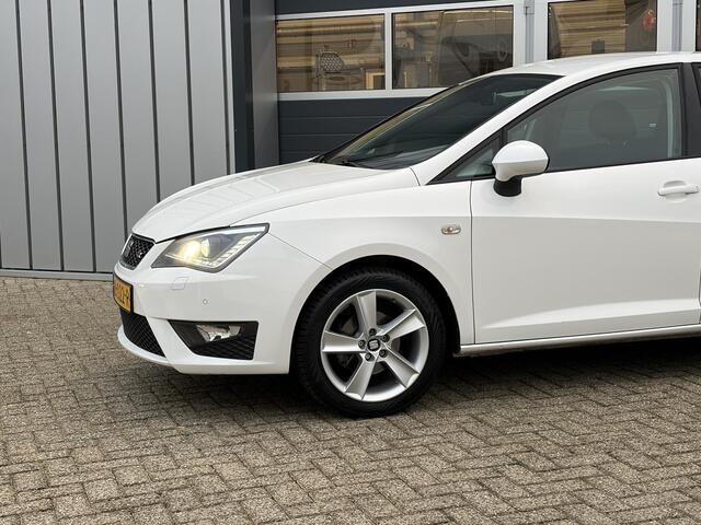 Seat IBIZA 1.0 EcoTSI FR Connect | Xenon | Parkeer sensoren | Cruise |