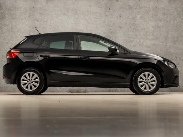Seat IBIZA 1.0 TSI Intense Sport (APPLE CARPLAY, GROOT NAVI, CAMERA, CLIMATE, CRUISE, SPORTSTOELEN, GETINT GLAS, PARKEERSENSOREN, LM VELGEN, NIEUWSTAAT)