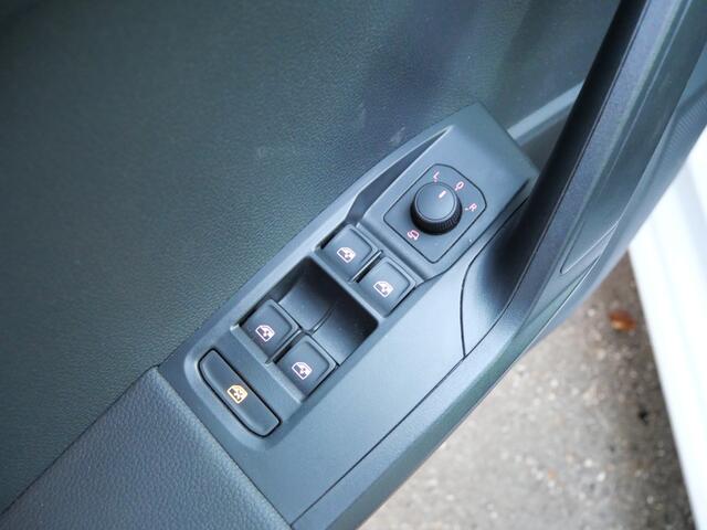 Seat IBIZA 1.0 STYLE | CRUISE | CLIMA | CARPLAY | LED | ALL-SEASON | FABRIEKSGARANTIE!!