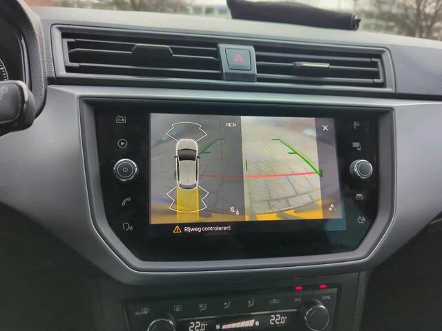 Seat IBIZA 1.0 TSI 95pk Style Business Intense / Navigatie / Climate Control / Camera / 15" LMV