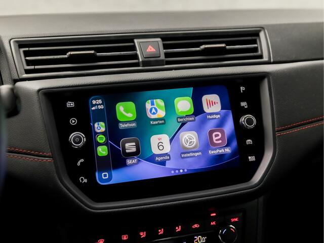 Seat IBIZA 1.0 TSI FR Intense Sport (APPLE CARPLAY, GROOT NAVI, CLIMATE, MODE KNOP, CAMERA, SPORTSTOELEN, GETINT GLAS, PARKEERSENSOREN, LM VELGEN, ZWART HEMEL, NIEUWSTAAT)