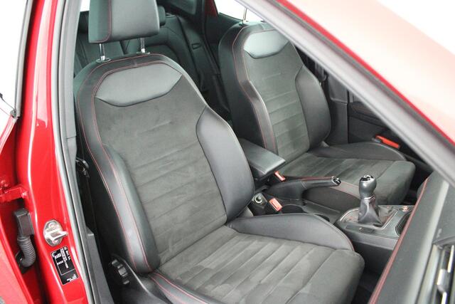 Seat IBIZA 1.0 TSI 95pk FR Business Intense Camera Navigatie Beats Led Stoelverwarming Keyless Alcantara Virtual Cockpit