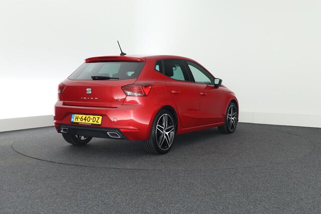 Seat IBIZA 1.0 TSI 95pk FR Business Intense Camera Navigatie Beats Led Stoelverwarming Keyless Alcantara Virtual Cockpit