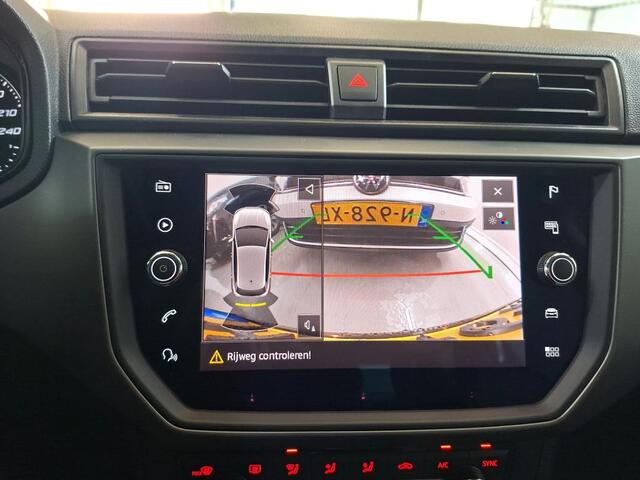 Seat IBIZA 1.0 TSI 95pk Style Business Intense / Navigatie / Climate control / Achteruitrijcamera / 15''LMV