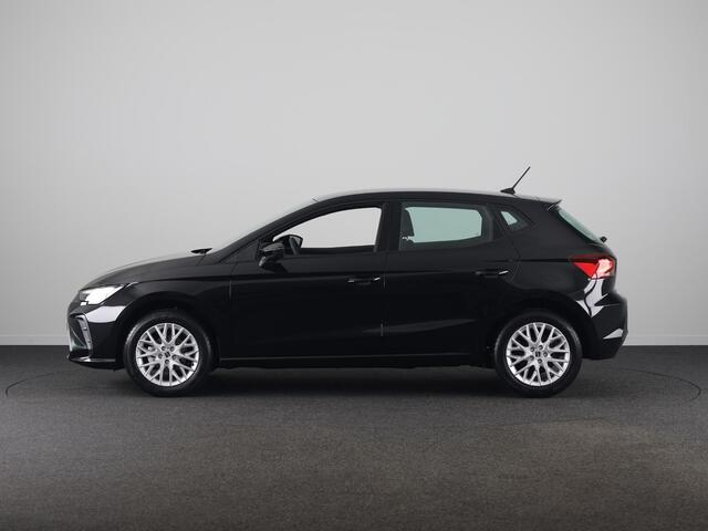 Seat IBIZA Style Plus 1.0 EcoTSI 95 PK | Midnight Black Metallic | Apple Carplay | Park Assist | Cruise Control